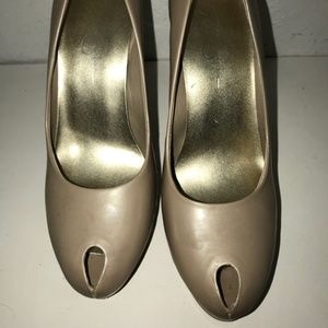 Jessica Simpson peep toe heels
